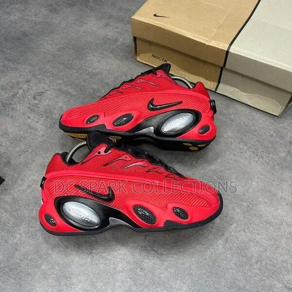 NIKE AIRMAX SNEAKER