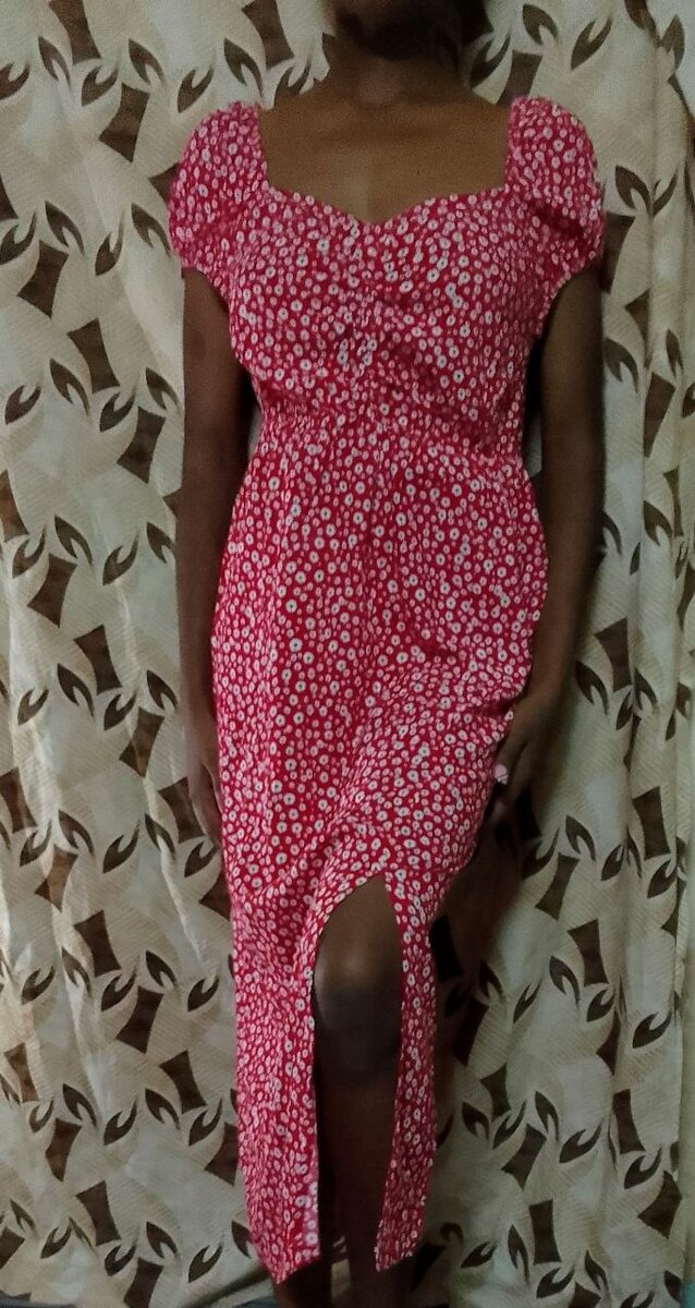 Robe fleurie rouge KIABI