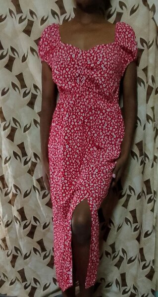 Robe fleurie rouge KIABI