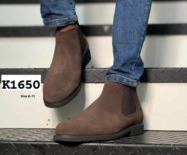 Suede boots