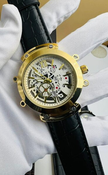 Montre en cuire
