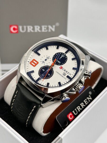 Montre, sous-marin