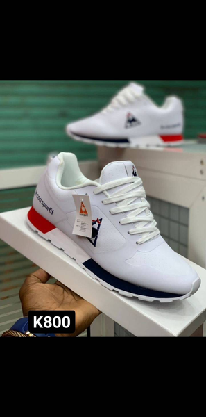Sneakers White