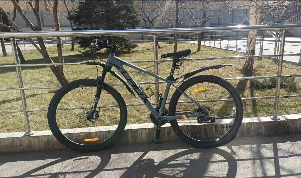 LAUX PR2000