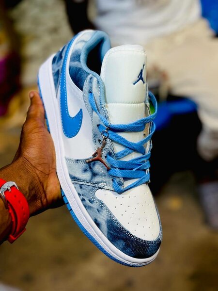 Nike sb bleu