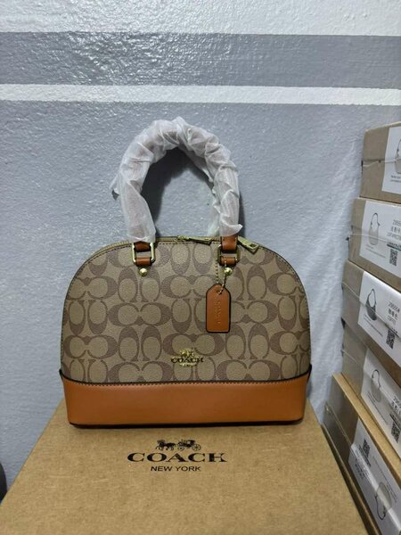 Sac à main Coach élégant