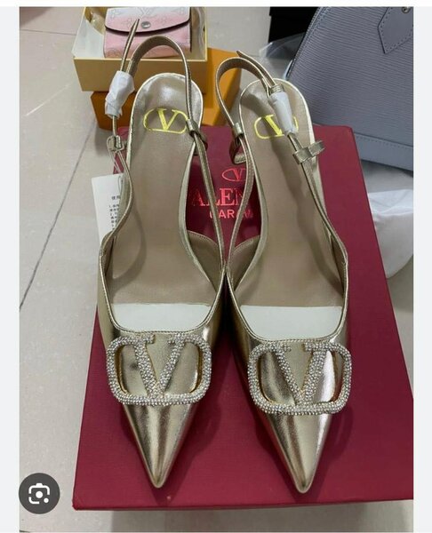 Ladies heels