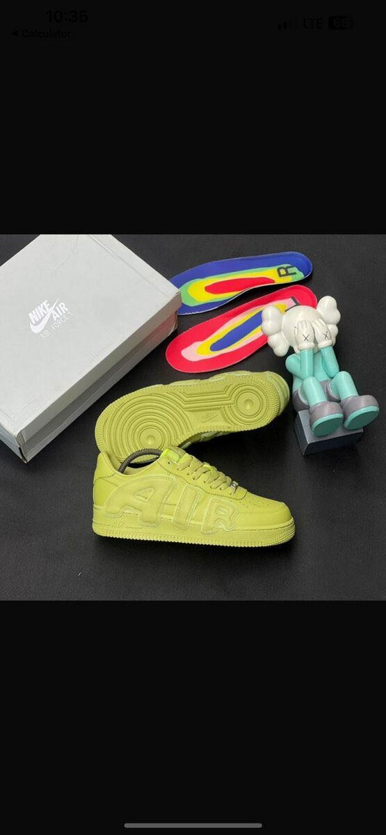 Sneaker
