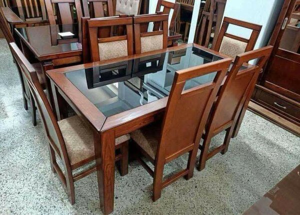 Table à manger en bois