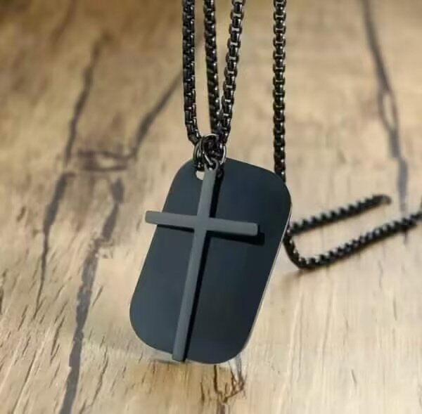 COLLIER CRUCIFIX