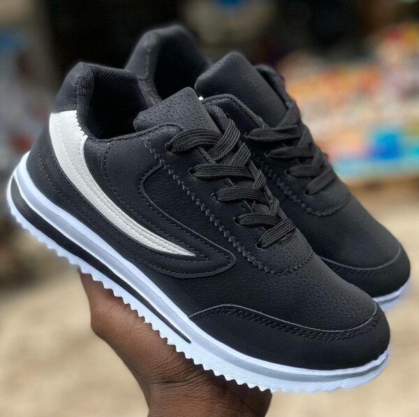 CHAUSSURE ENFANT