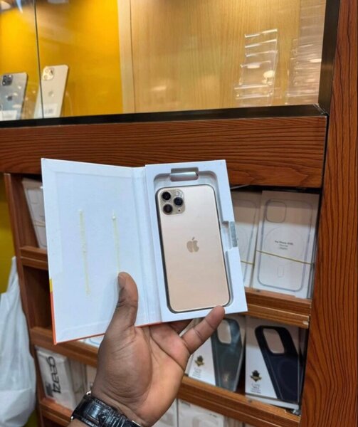 iPhone 11 Pro Max 128 Go