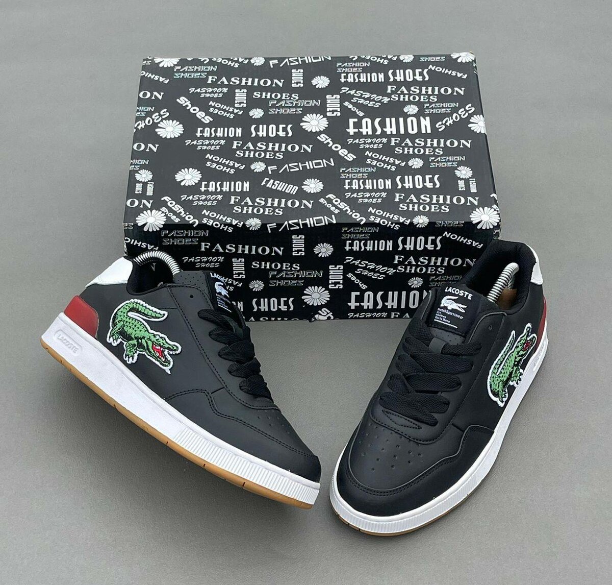 Sneakers en cuir noir tendance