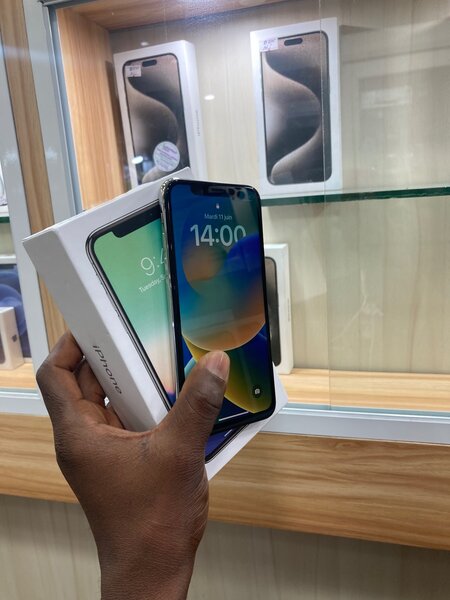 IPHONE X