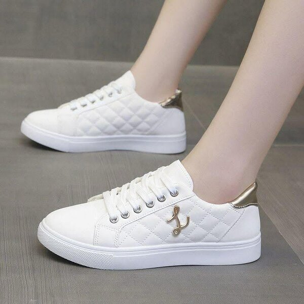 Ladies sneakers