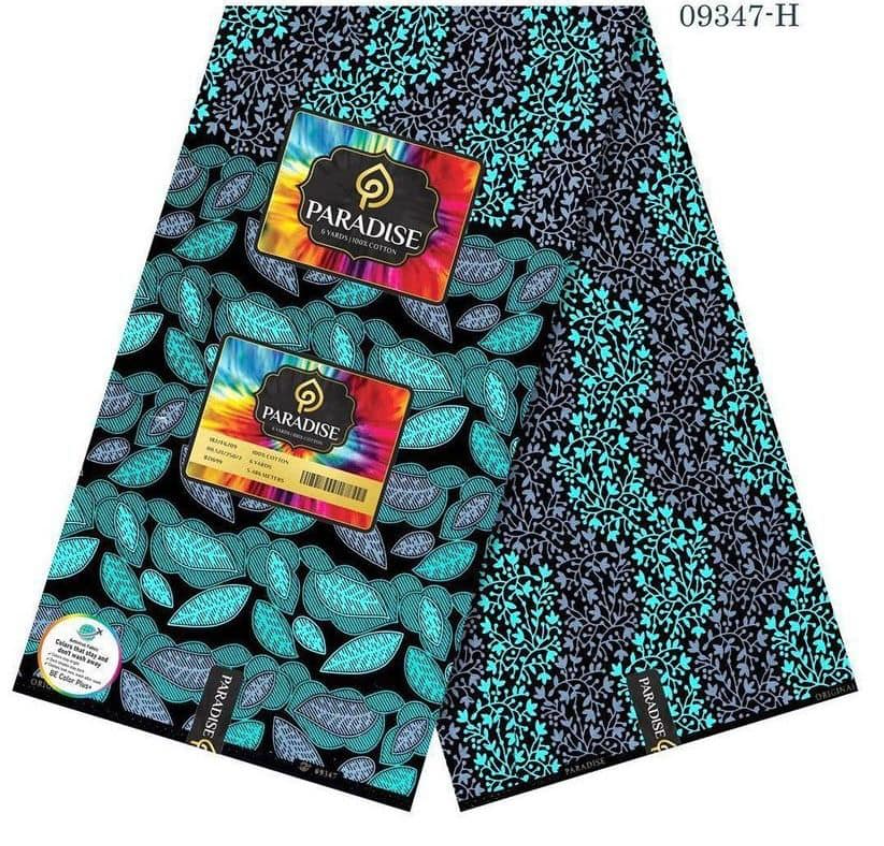 Tissu bleu avec des feuilles