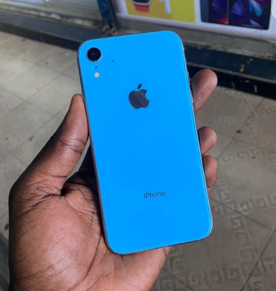 iPhone XR Bleu Débloqué