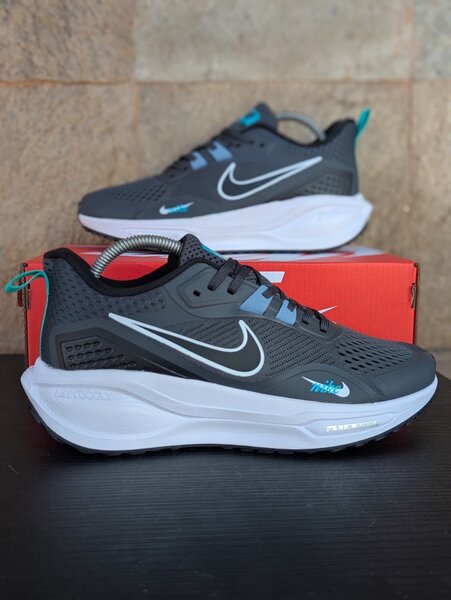 NIKE STRUCTURE