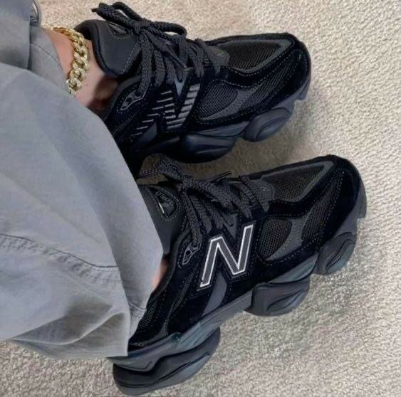 Sneakers noirs tendance homme