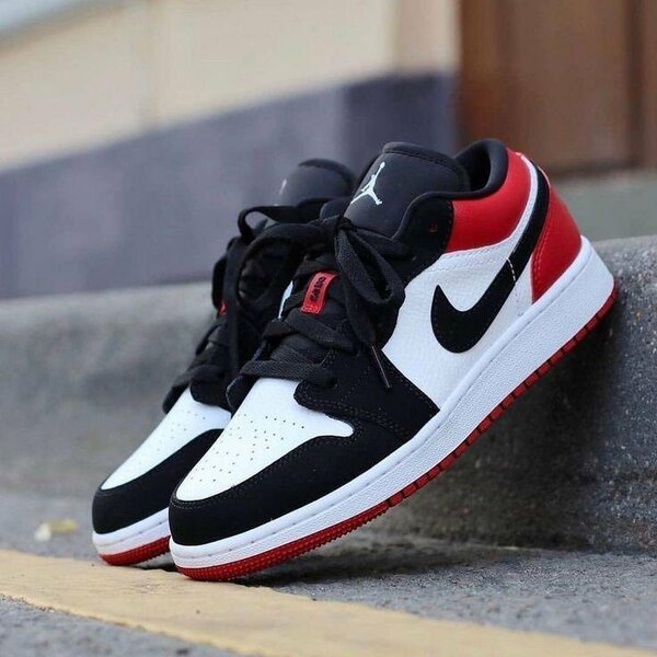 Nike Jordan 1