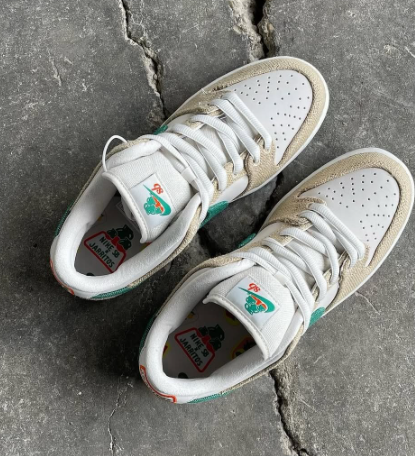 chic sneakers