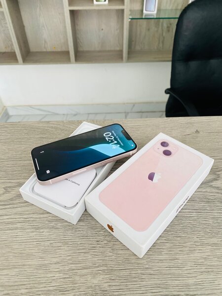 iPhone 13