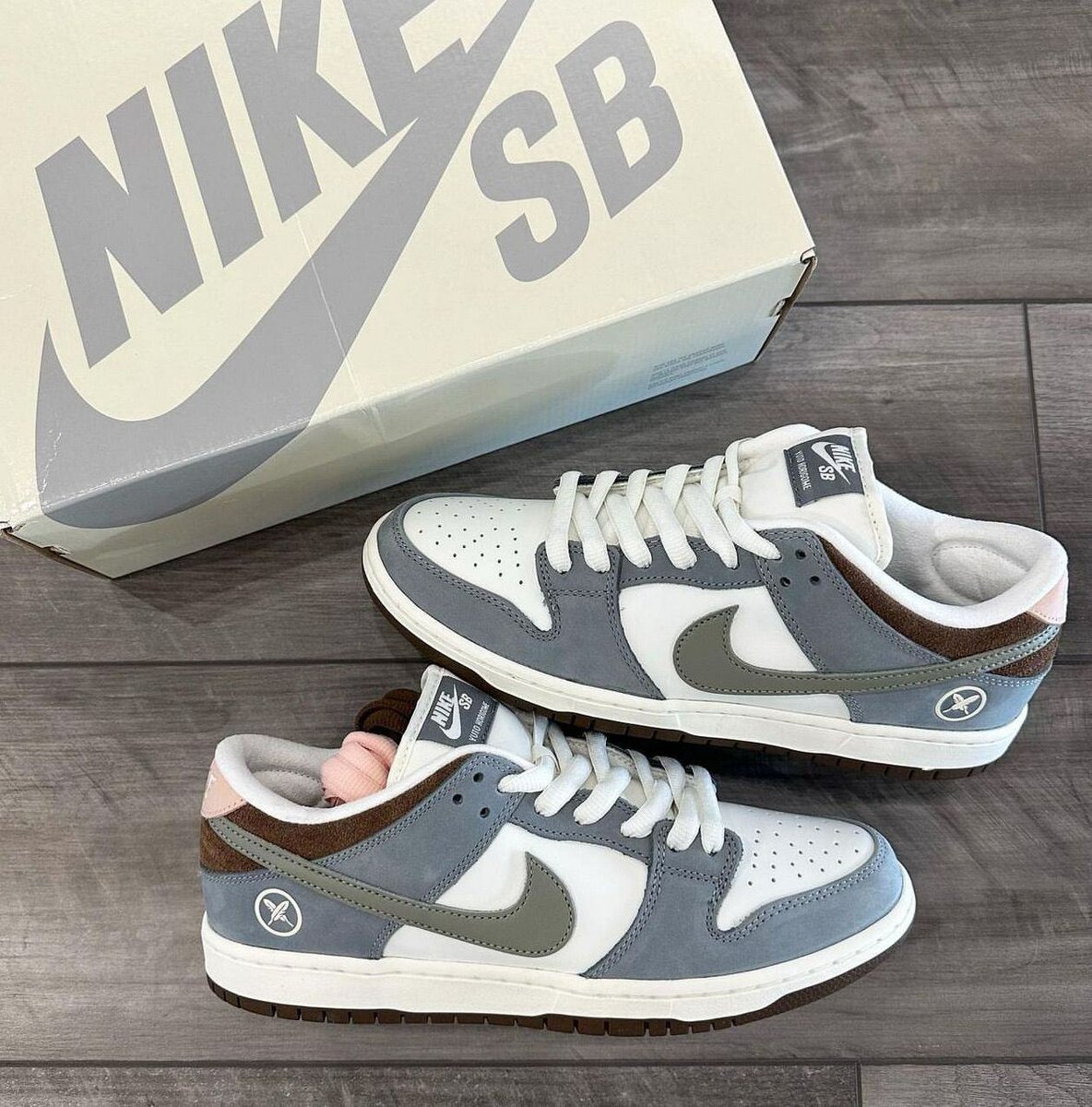 Nike Sneakers