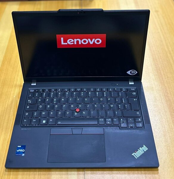 LENOVO THINKPAD X13 GEN 4 CORE I7 13TH GÉN  SSD 512GB*RAM