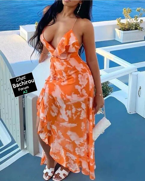 Robe décolleté