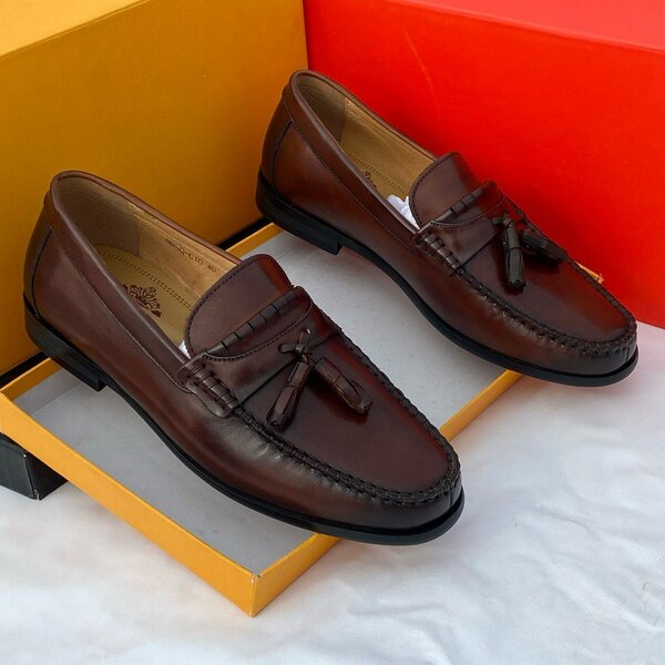 EXECUTIVE SHOE