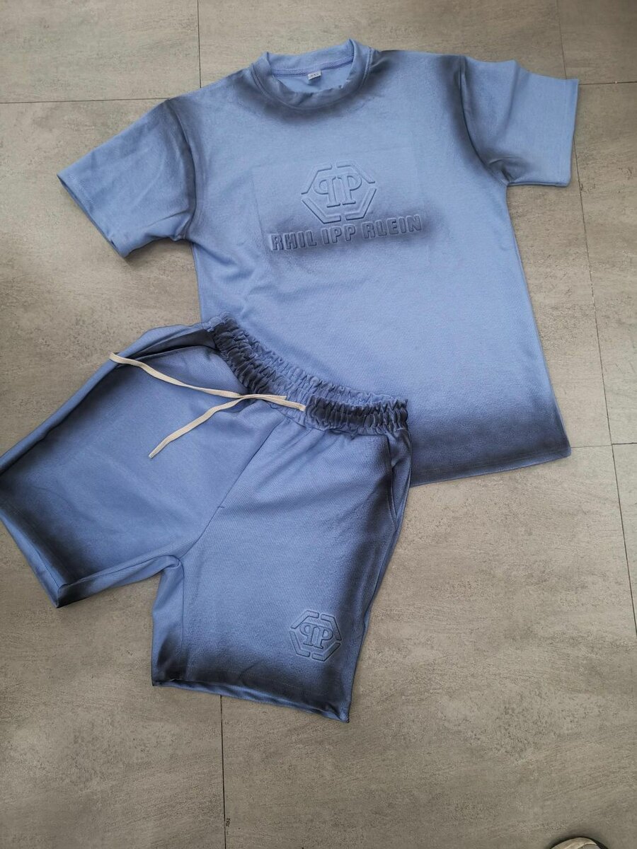 T-shirt and down