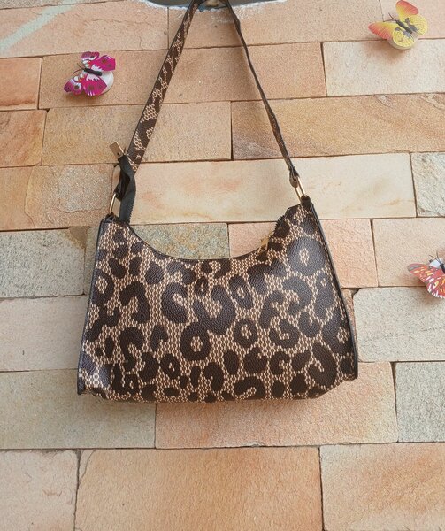Classy showder bag