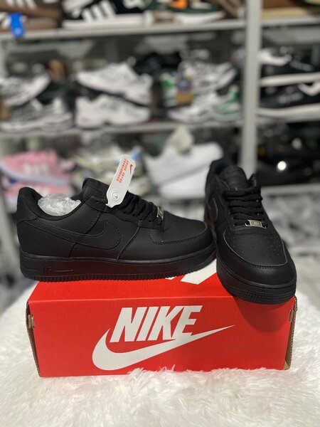 Chaussures Nike Air Force 1