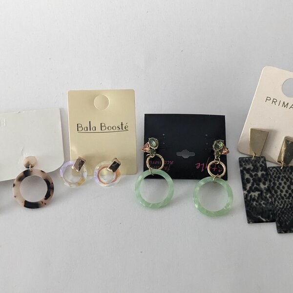 4 set earrings