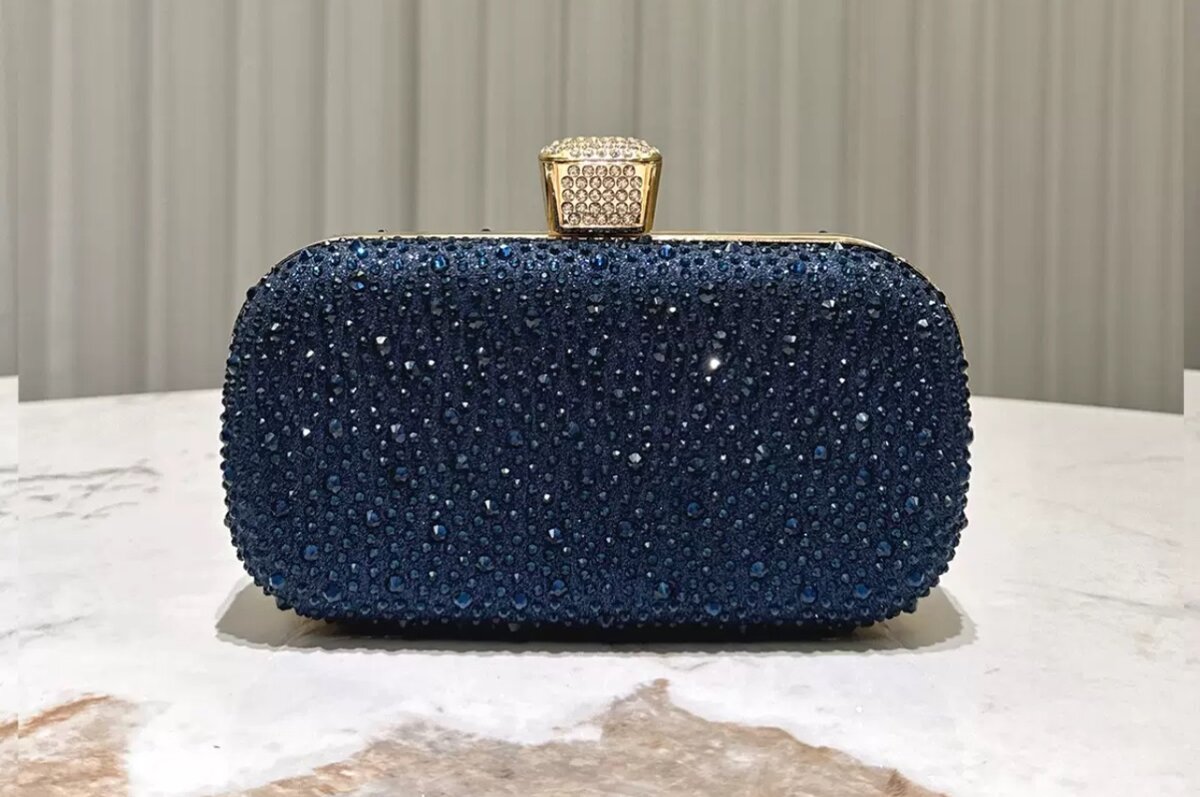 Classy clutch purse