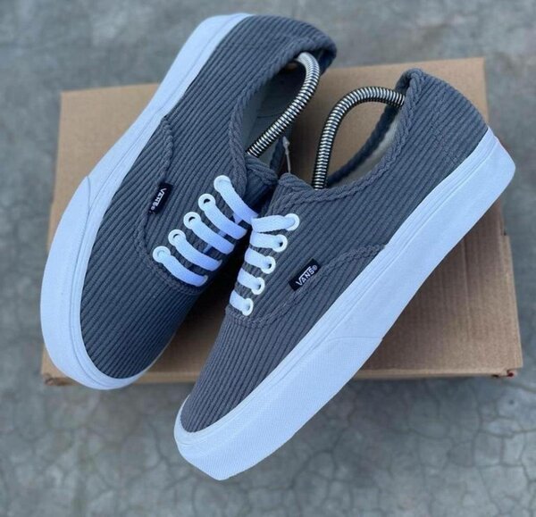 Van's