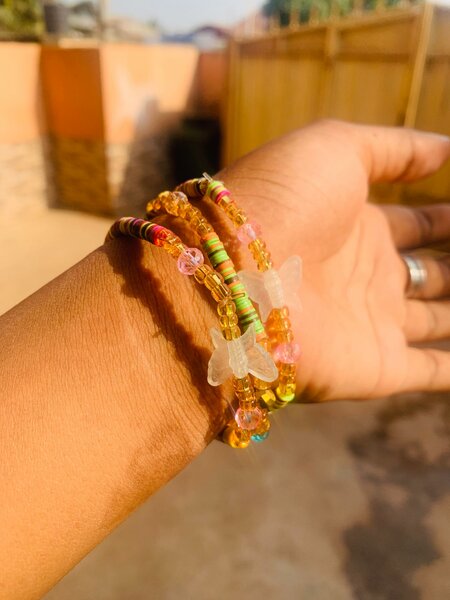 pearl bracelet