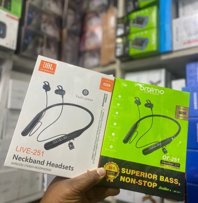 EARPHONES