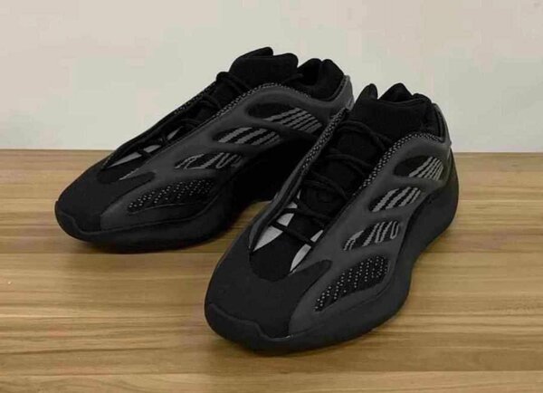 Yeezy v3