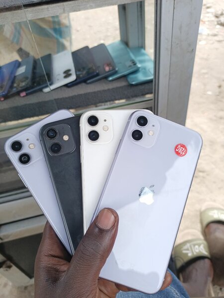I phone 11 simple