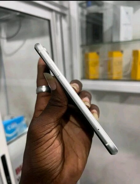 iPhone xr bien neuf