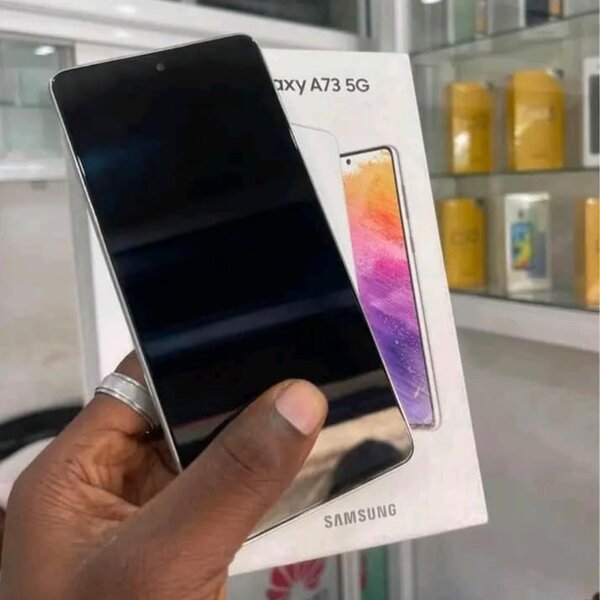 Samsung galaxy A 73