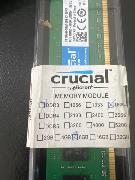 Mémoire ram crucial 8go