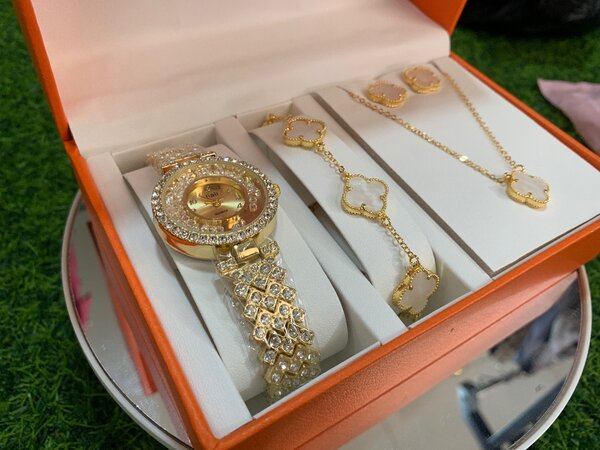 Jewelry set