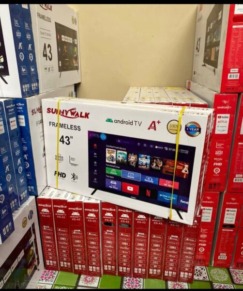 Sunnywalk, Pearl and mooved 32inches television