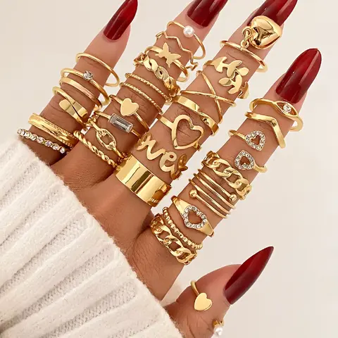 Fashion rings set