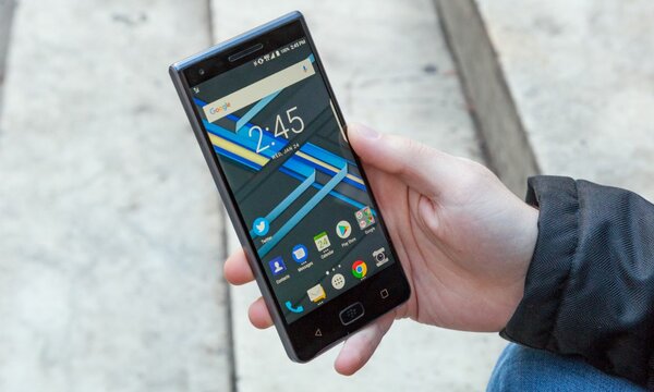 Smartphone BlackBerry Motion