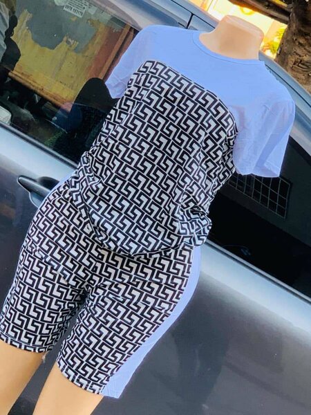Ladies top and down