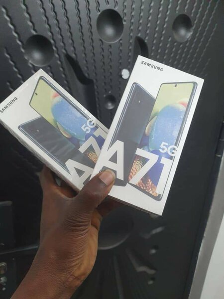 Galaxy A71 5G 128gb/6gb ram fresh in box 4500mAh battery cap