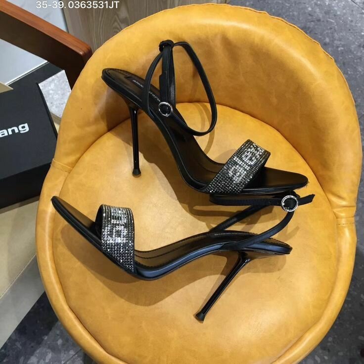 HEELS